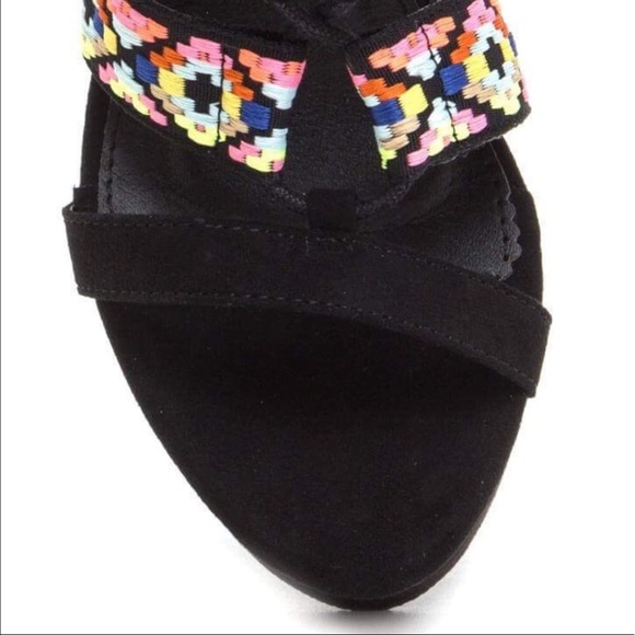 Embroider Lace Up Platform Wedges! - Picture 7 of 7